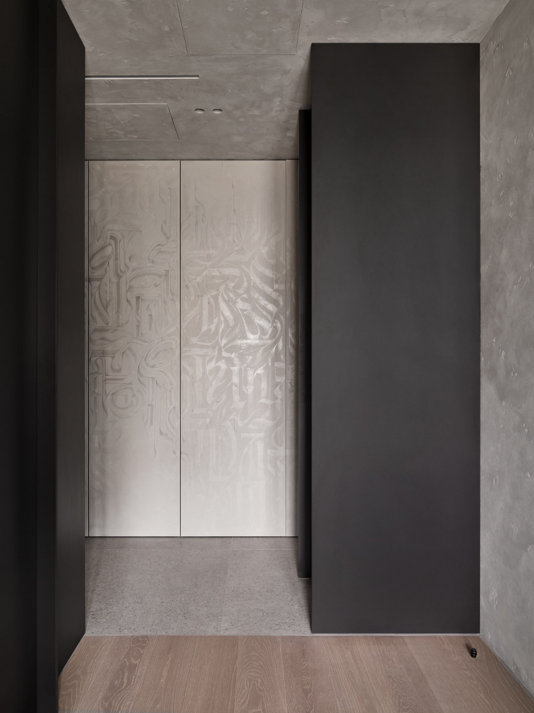 Шкафы для обуви и одежды в прихожей