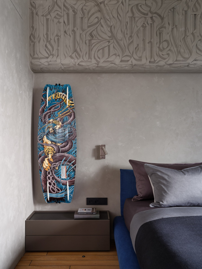 Дизайн интерьера серой спальни