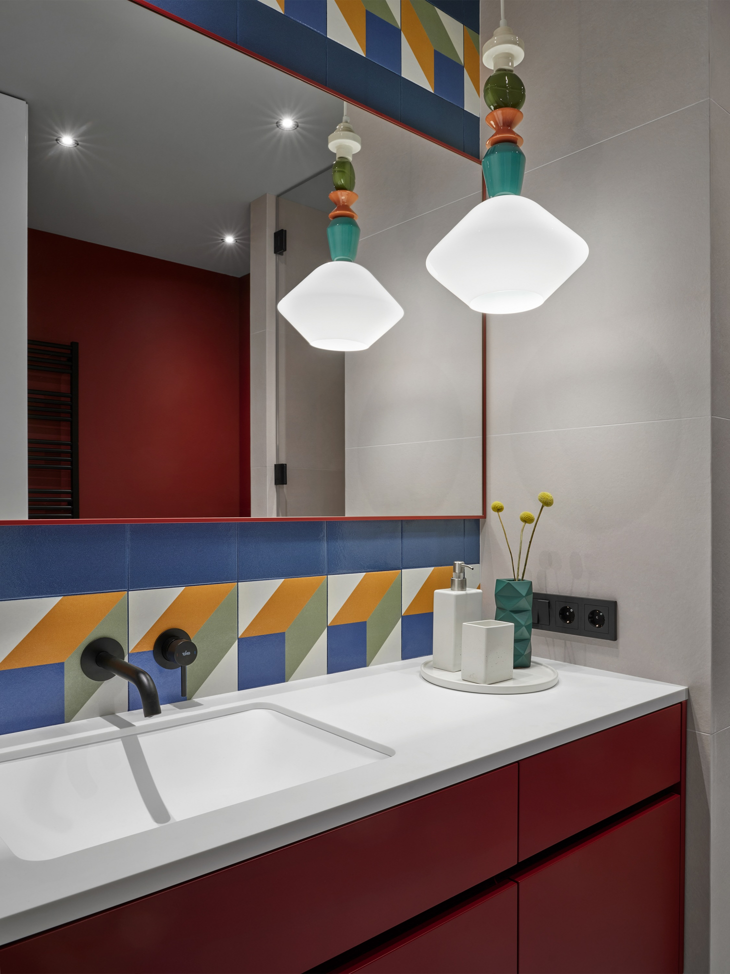 Гостевая ванная в двухкомнатной квартире