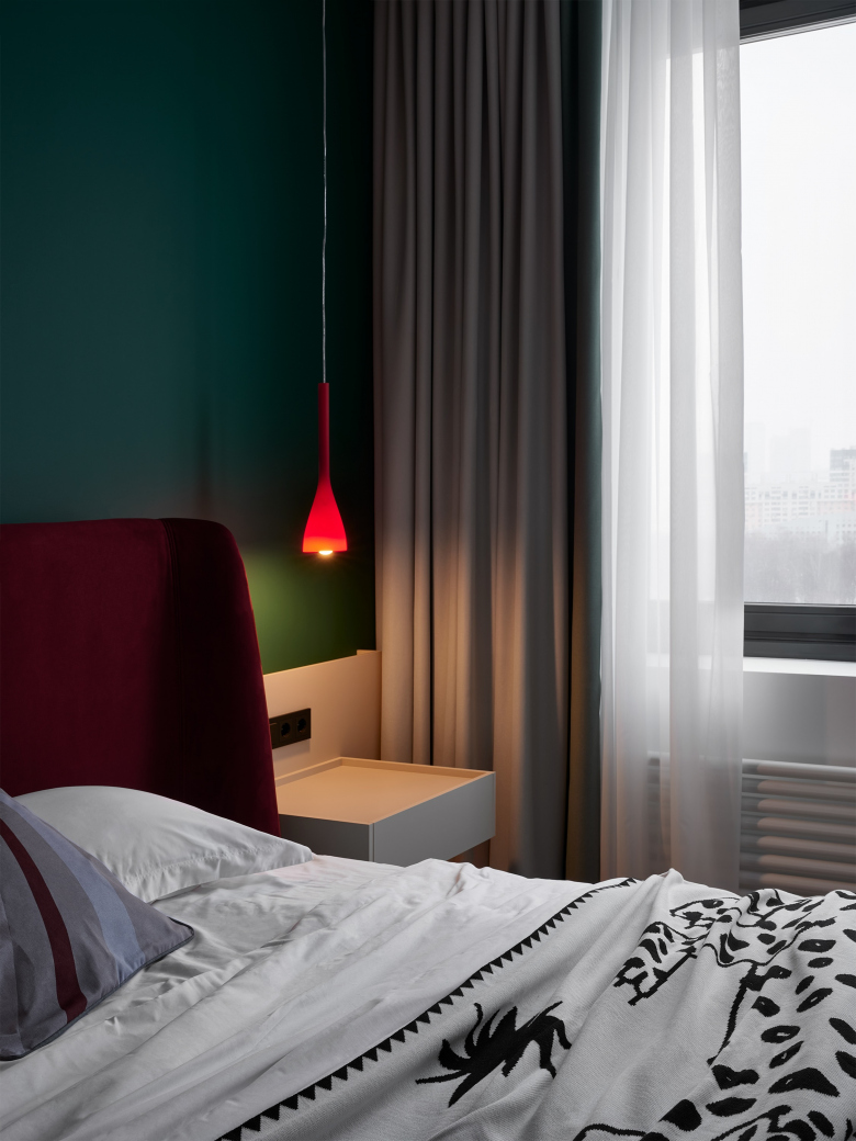 Светильник для спальни