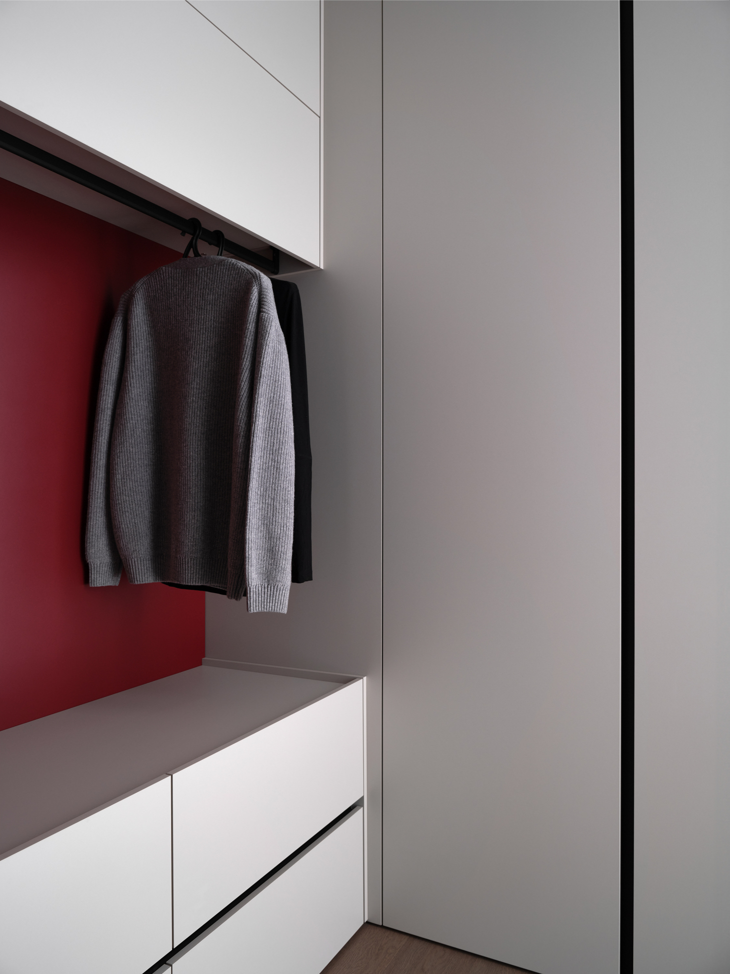 Открытое хранение в гардеробной