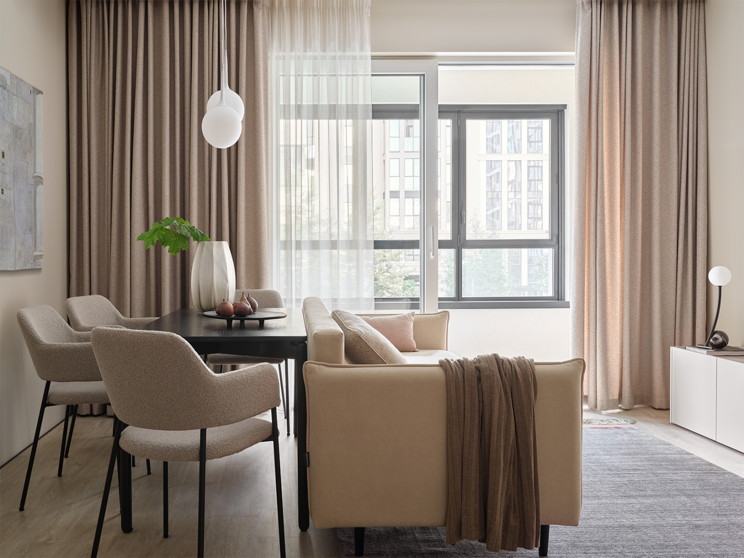 Столовая и гостиная в современном стиле