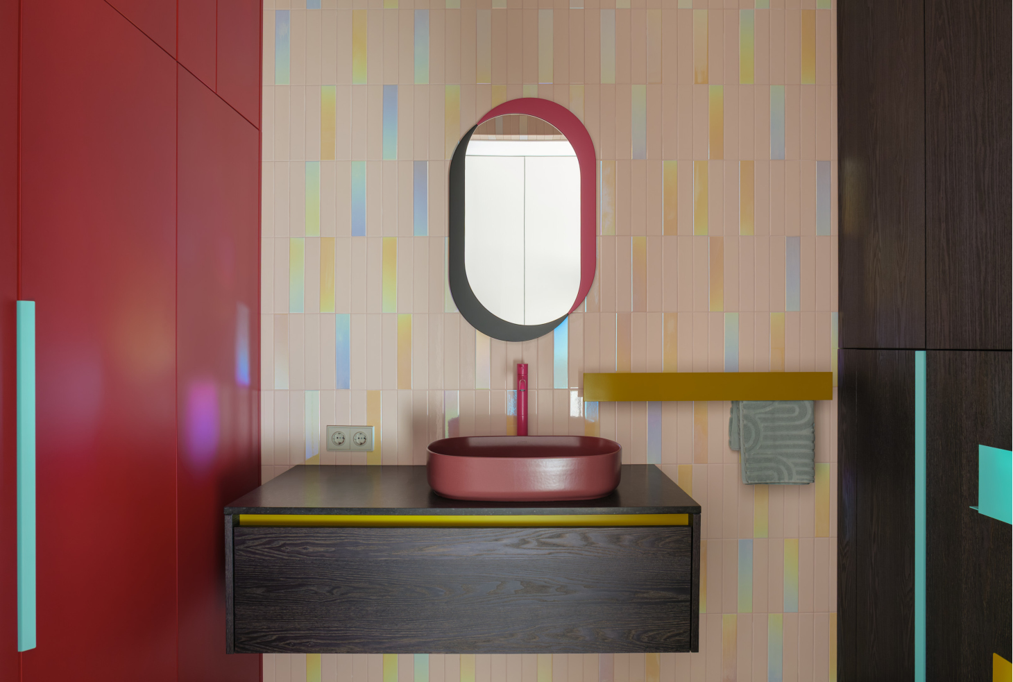 Дизайн интерьера яркой ванной